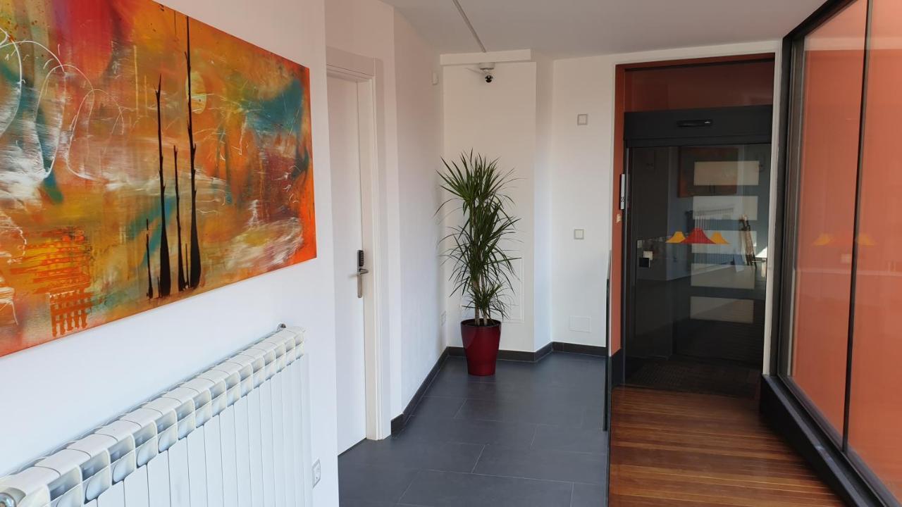 Apartaments Y Habitacions Entre Volcans Олот Экстерьер фото