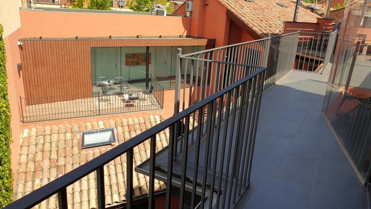 Apartaments Y Habitacions Entre Volcans Олот Экстерьер фото