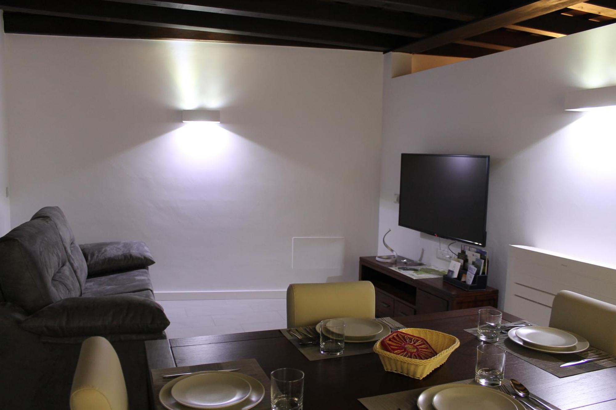 Apartaments Y Habitacions Entre Volcans Олот Экстерьер фото