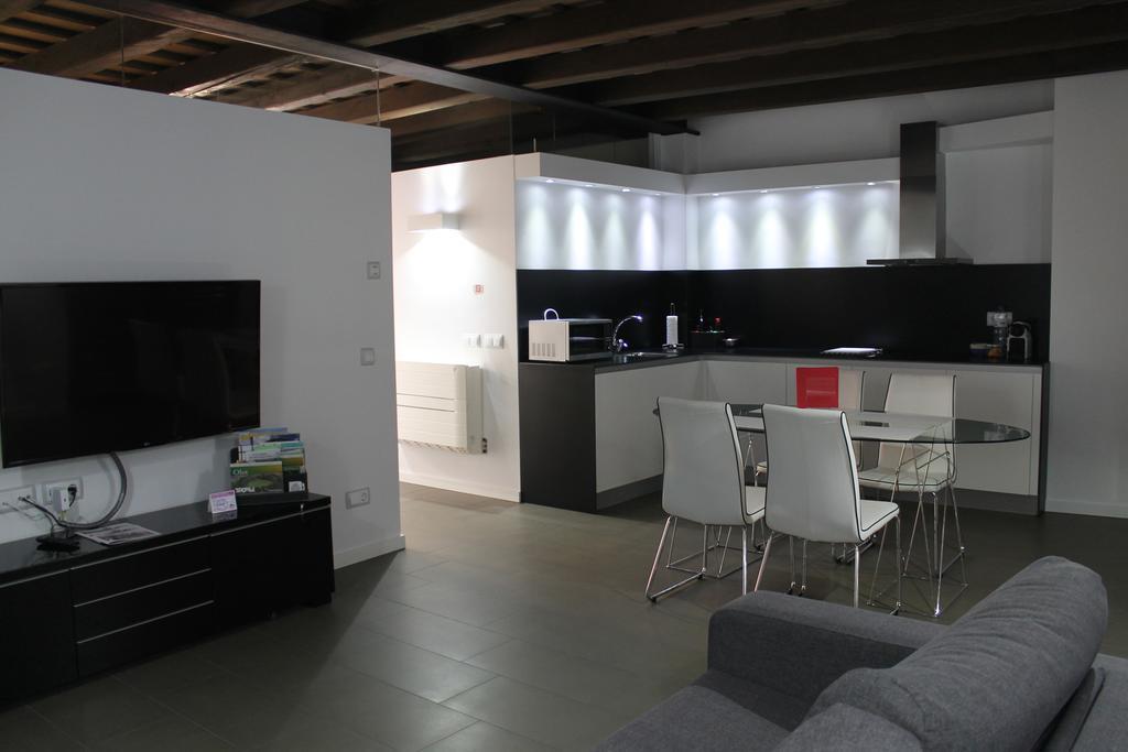 Apartaments Y Habitacions Entre Volcans Олот Экстерьер фото